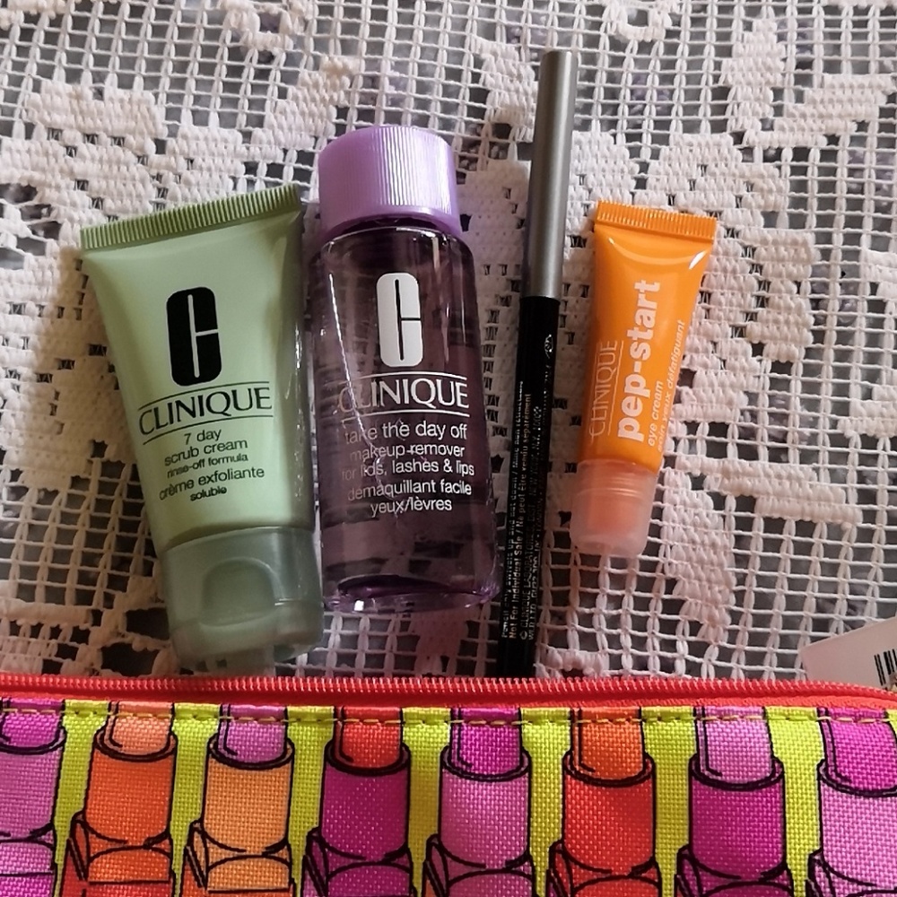 Clinique 5 pieces travel set